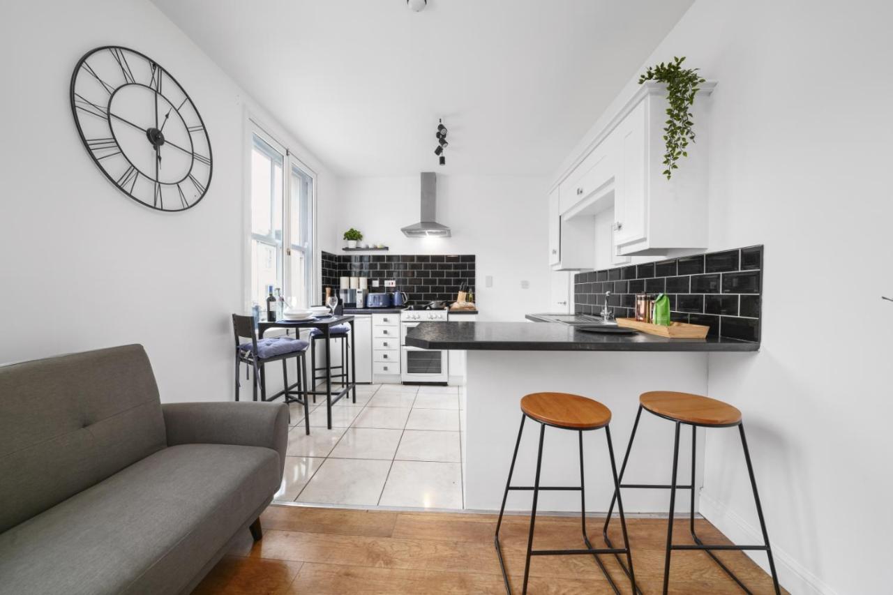 Central Gem Of Leamington Spa - Sleeps 5 Apartment ภายนอก รูปภาพ